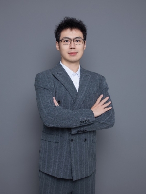 刘默
